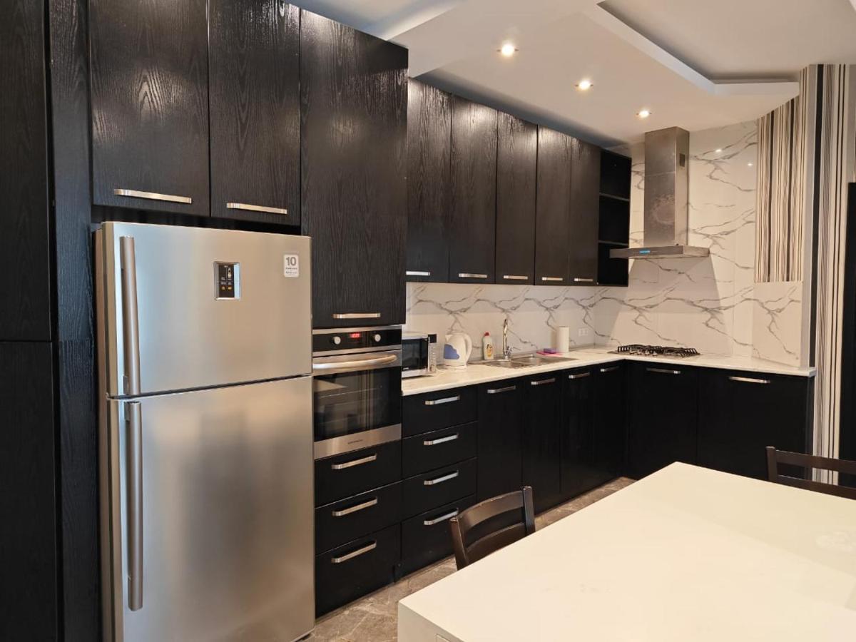 Two Bedroom Apartment In The City Center Tiflis Dış mekan fotoğraf
