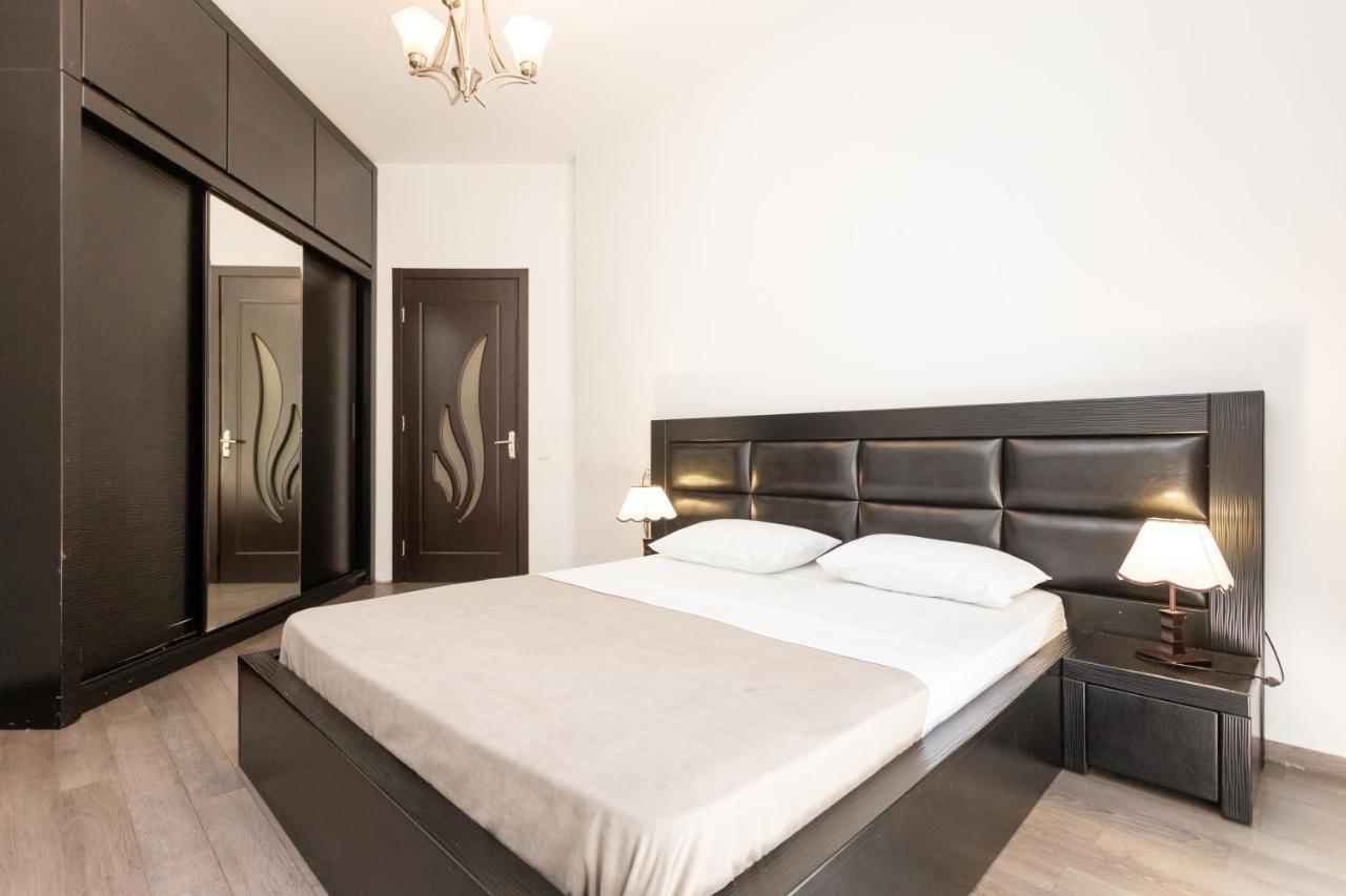 Two Bedroom Apartment In The City Center Tiflis Dış mekan fotoğraf